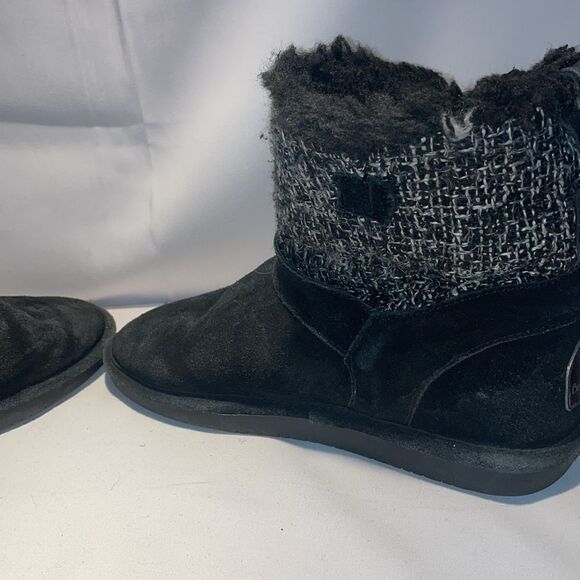 Bearpaw boots 🥾 🐻 - Picture 4 of 9